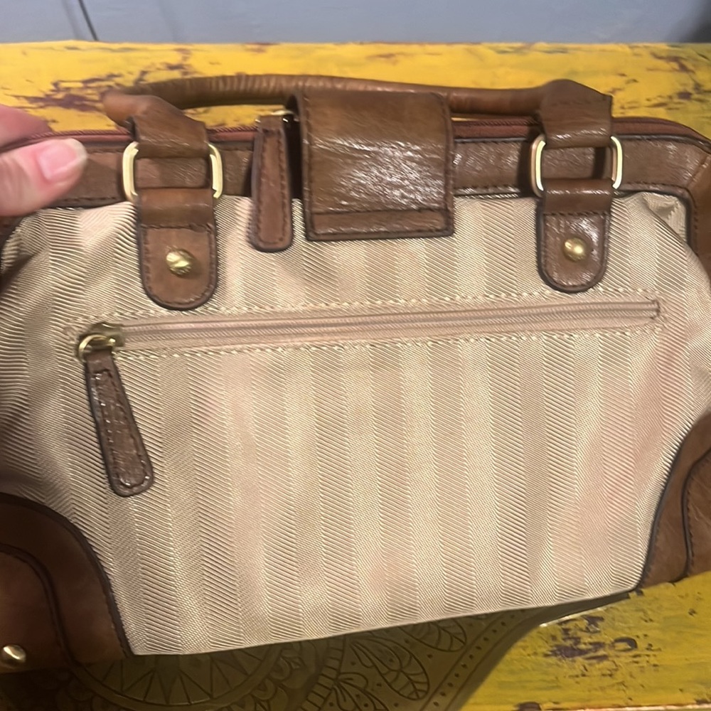 Aigner purse - Picture 4 of 4